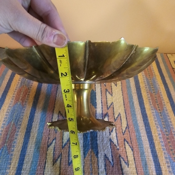 Vintage Large Solid Brass Etched Floral Scalloped Edge Pedestal Bowl - Picture 9 of 9